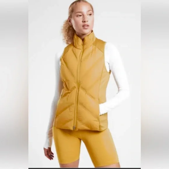 Athleta* Inlet Down Vest - Picture 2 of 9